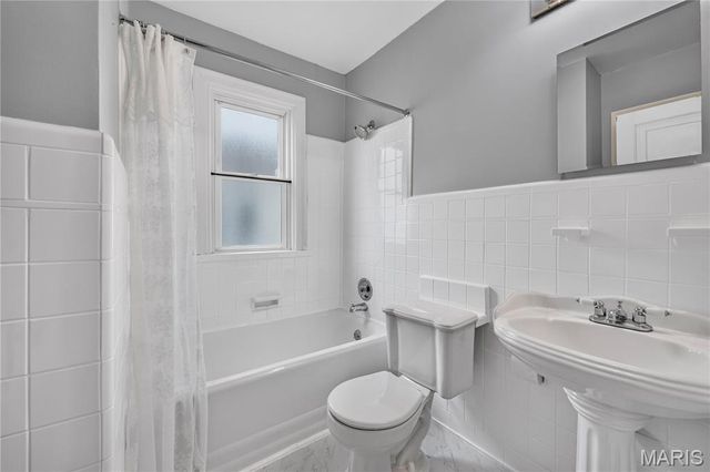 109 Handlan Court, St Louis, MO 63122