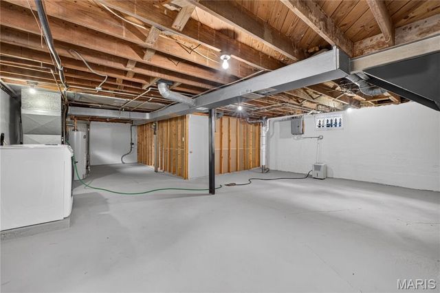 109 Handlan Court, St Louis, MO 63122