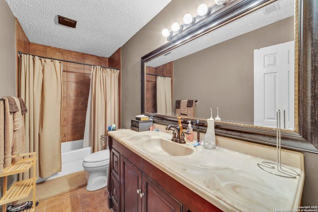 8746 Serene Ridge, San Antonio, TX 78239