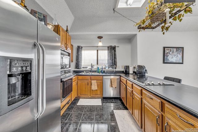 8746 Serene Ridge, San Antonio, TX 78239