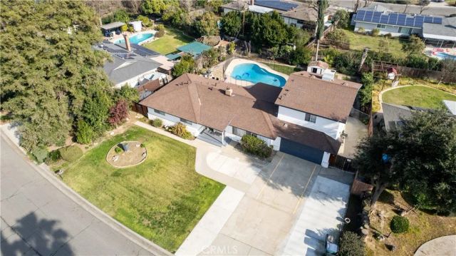 925 S Purdue Avenue, Fresno, CA 93727
