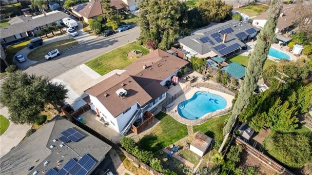 925 S Purdue Avenue, Fresno, CA 93727