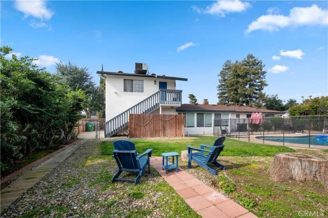 925 S Purdue Avenue, Fresno, CA 93727
