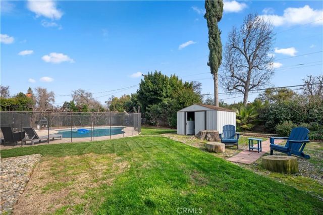 925 S Purdue Avenue, Fresno, CA 93727