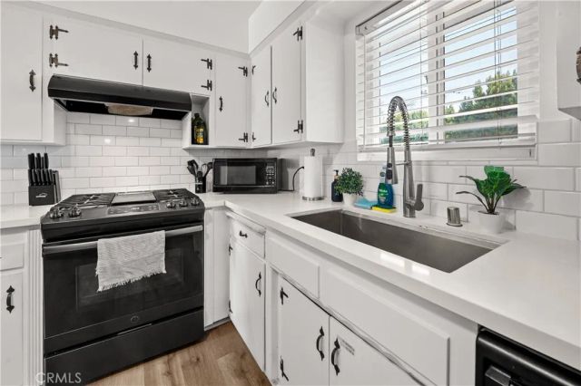 925 S Purdue Avenue, Fresno, CA 93727