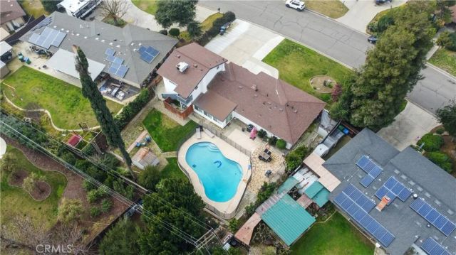925 S Purdue Avenue, Fresno, CA 93727
