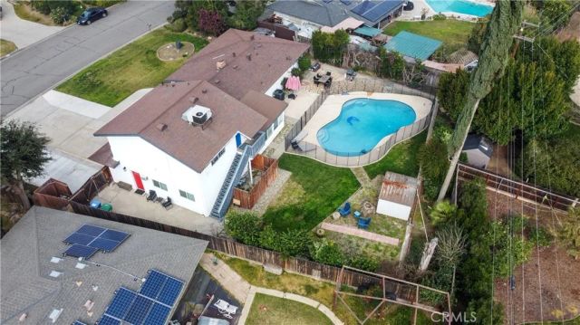 925 S Purdue Avenue, Fresno, CA 93727