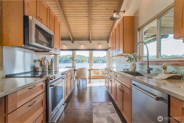 3451 E Pickering Road, Shelton, WA 98584