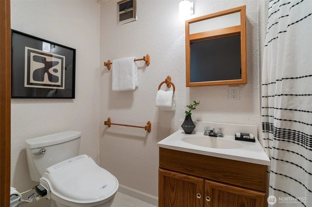 3451 E Pickering Road, Shelton, WA 98584