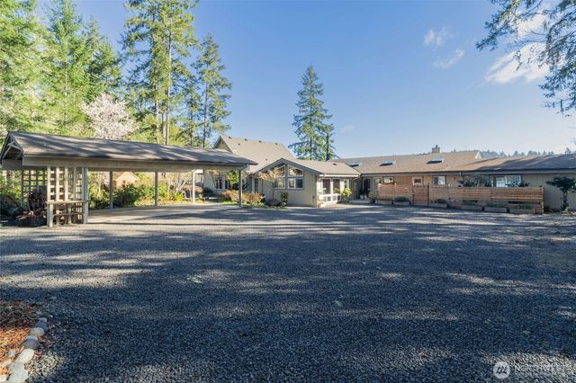 3451 E Pickering Road, Shelton, WA 98584