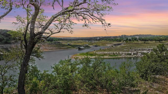 19813 & 19817 Lakehurst LOOP, Spicewood, TX 78669
