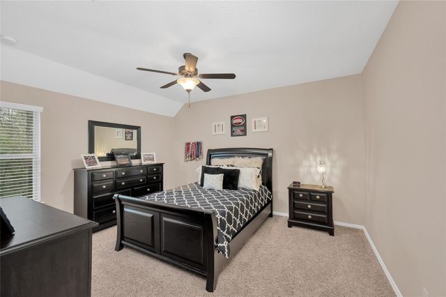 5802 Vineyard Creek Lane, Porter, TX 77365