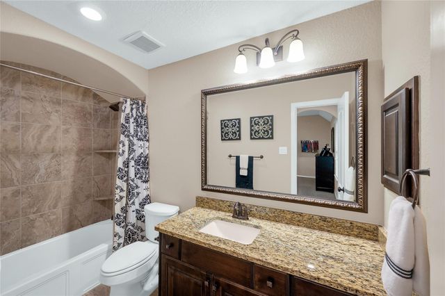 5802 Vineyard Creek Lane, Porter, TX 77365