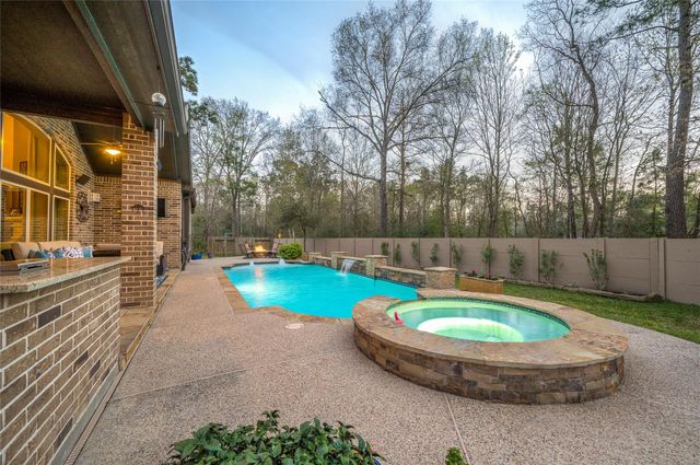 5802 Vineyard Creek Lane, Porter, TX 77365