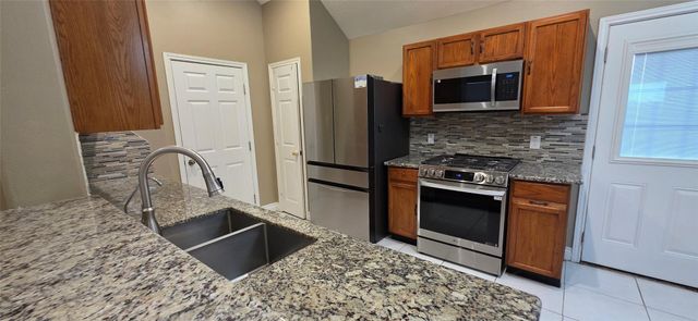 10531 Southway Bend Lane, Houston, TX 77034