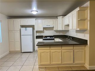 650 E 81st Street, Los Angeles, CA 90001