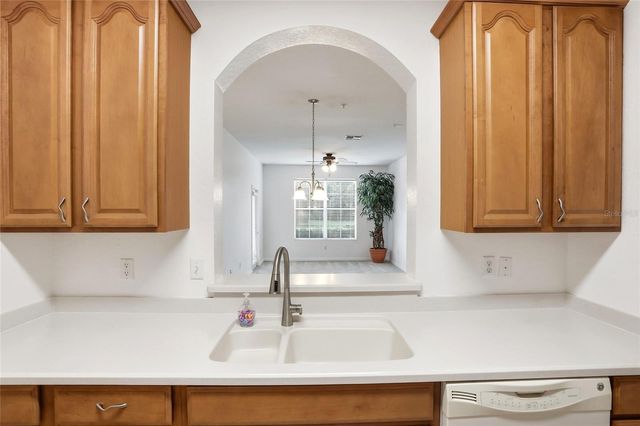 8302 PORTOFINO DRIVE 105, Davenport, FL 33896