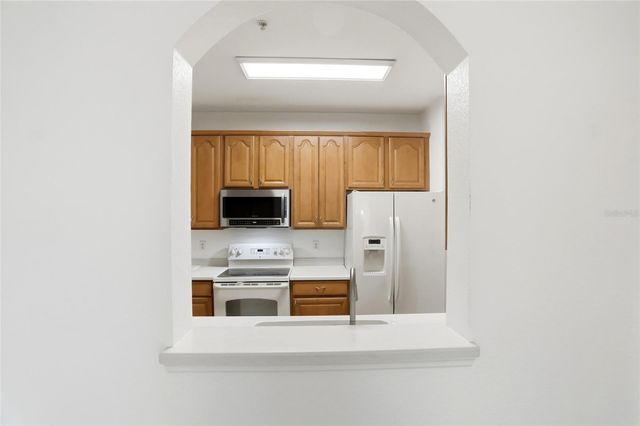 8302 PORTOFINO DRIVE 105, Davenport, FL 33896