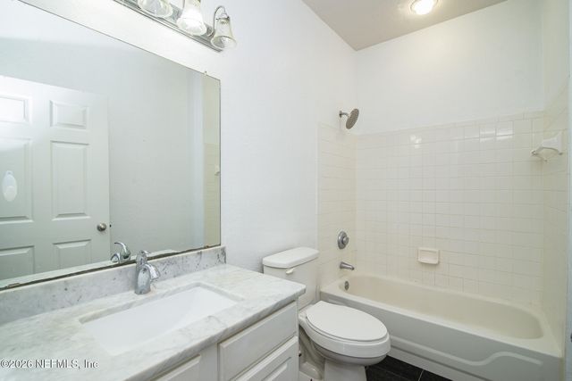 13703 RICHMOND PARK Drive 1603, Jacksonville, FL 32224