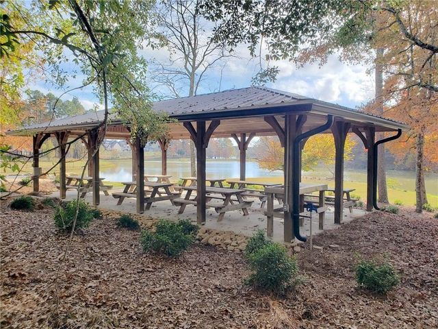 21 Red Lane, Hoschton, GA 30548