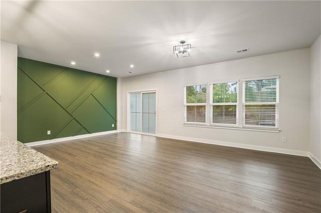 21 Red Lane, Hoschton, GA 30548