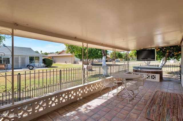 13620 N HAWTHORN Drive, Sun City, AZ 85351