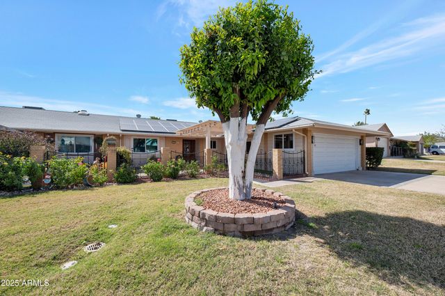 13620 N HAWTHORN Drive, Sun City, AZ 85351