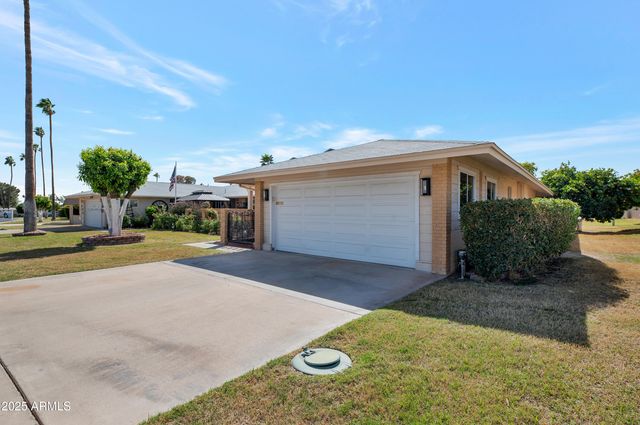 13620 N HAWTHORN Drive, Sun City, AZ 85351