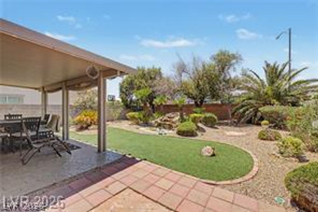 6017 Leaping Foal Street, North Las Vegas, NV 89081