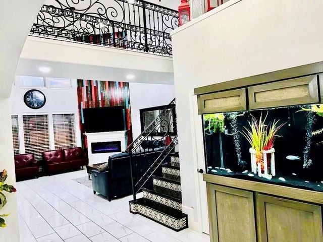 5902 Crestford Park Lane, Houston, TX 77084