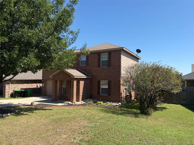 110 Cowpoke Court, Newark, TX 76071