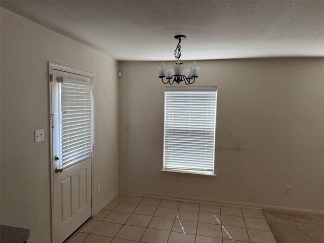 110 Cowpoke Court, Newark, TX 76071