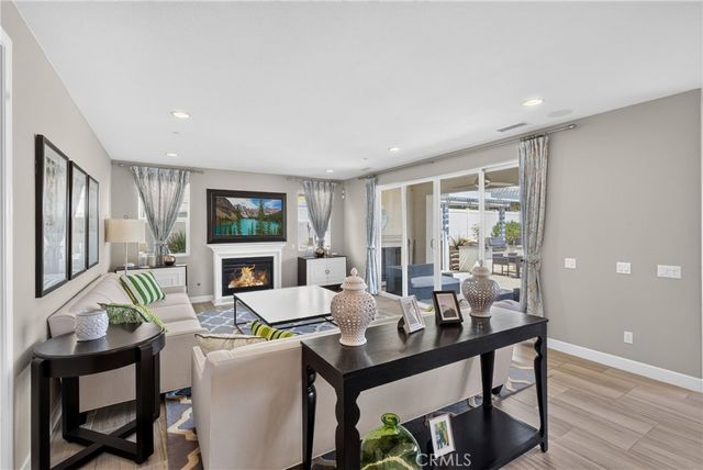 11508 Kingbird Drive, Corona, CA 92883