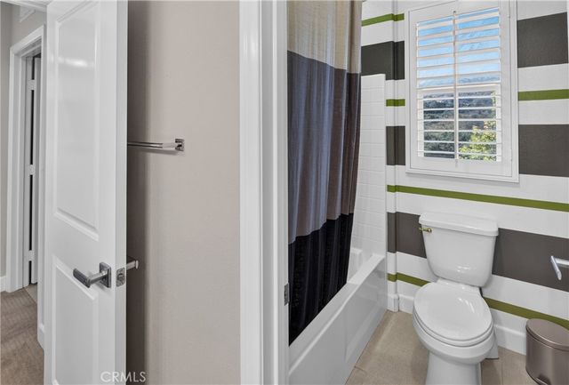 11508 Kingbird Drive, Corona, CA 92883