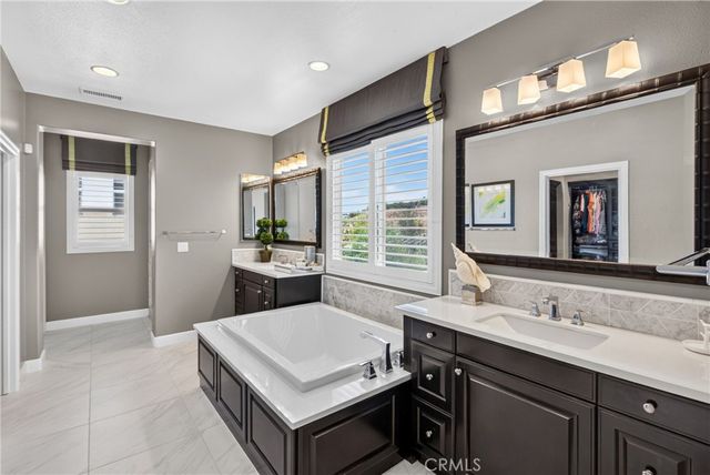 11508 Kingbird Drive, Corona, CA 92883