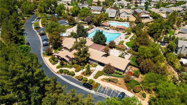 11508 Kingbird Drive, Corona, CA 92883