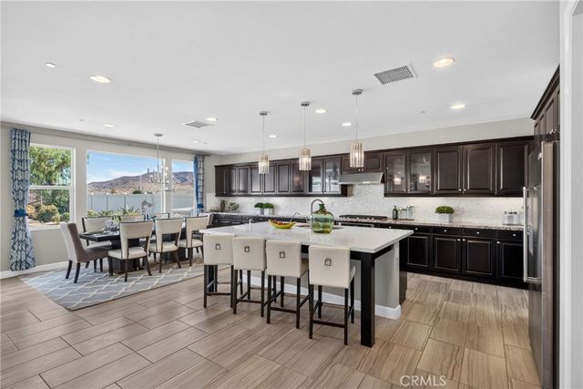 11508 Kingbird Drive, Corona, CA 92883