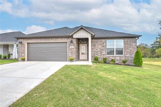 1911 Finnegan Street, Bentonville, AR 72713