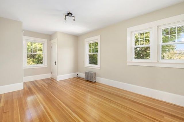 41 Wannamoisett Road, East Providence, RI 02914