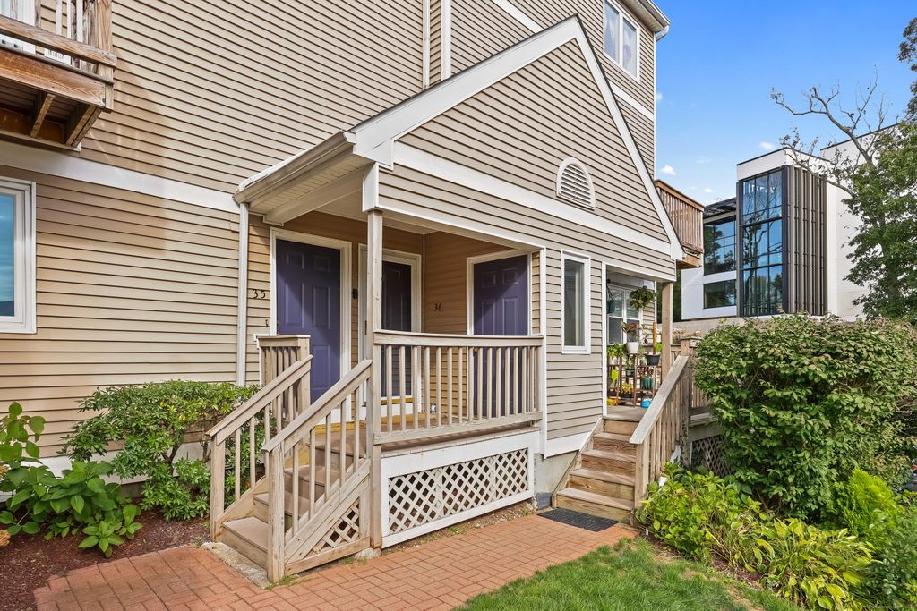 35 Glenrock 35, Norwalk, CT 06850