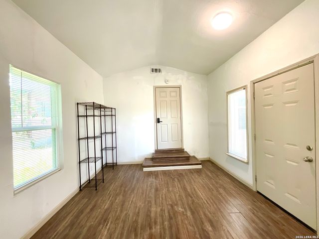154 Ferris, San Antonio, TX 78220