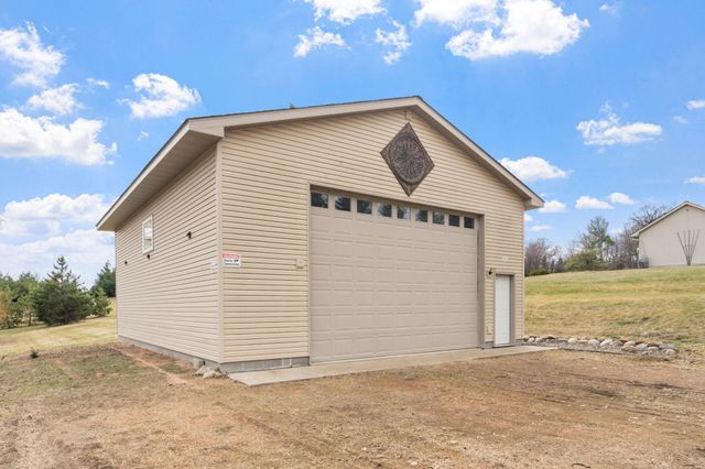 9675 SUMMIT Place, Chaska, MN 55318