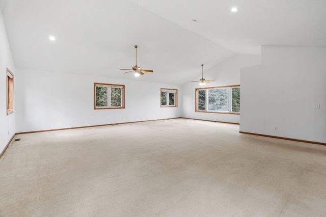 9675 SUMMIT Place, Chaska, MN 55318