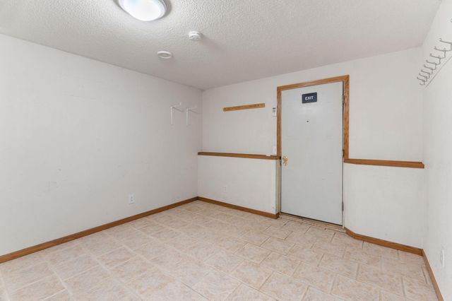 9675 SUMMIT Place, Chaska, MN 55318