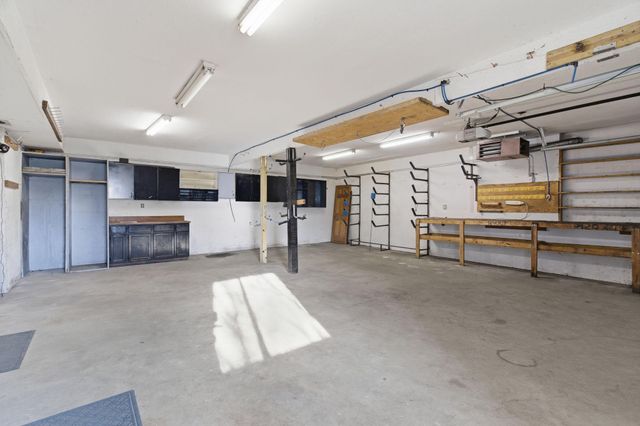 9675 SUMMIT Place, Chaska, MN 55318