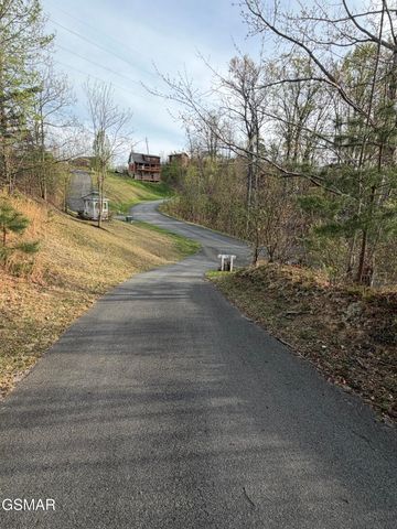 956 Street Of Dreams Way, Gatlinburg, TN 37738