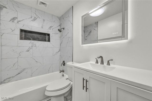 166 Hilbish Avenue, Akron, OH 44312