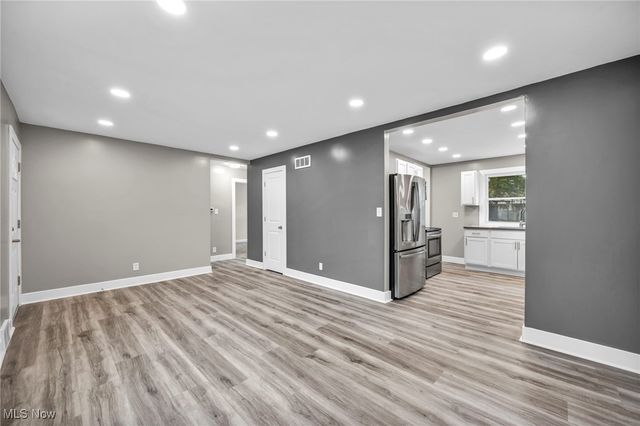 166 Hilbish Avenue, Akron, OH 44312