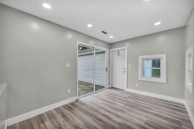 166 Hilbish Avenue, Akron, OH 44312