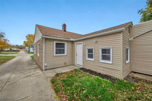 166 Hilbish Avenue, Akron, OH 44312